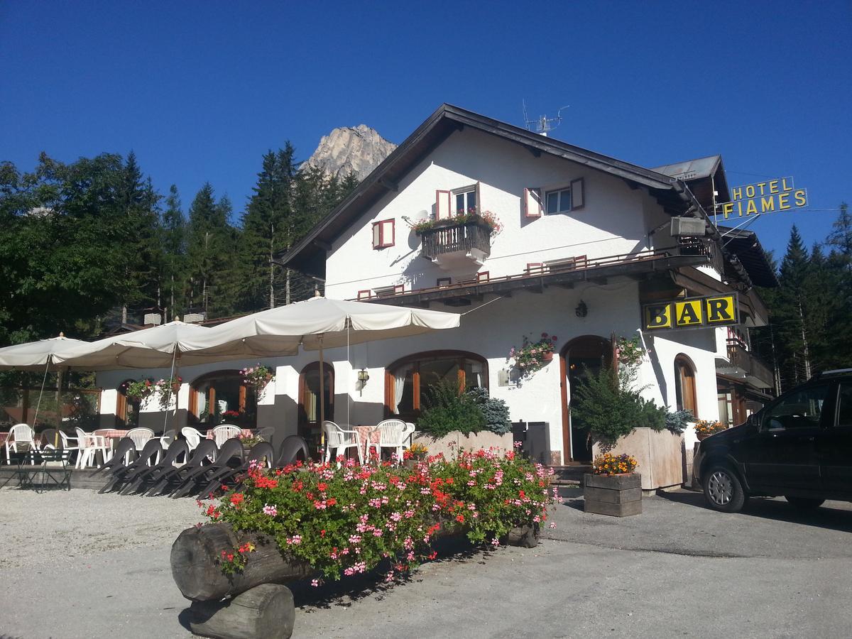 Hotel Fiames Cortina dʼAmpezzo Exteriér fotografie