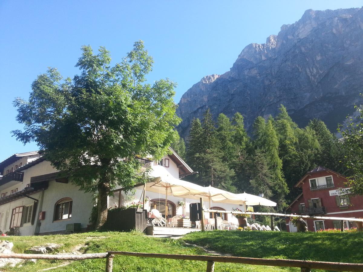 Hotel Fiames Cortina dʼAmpezzo Exteriér fotografie
