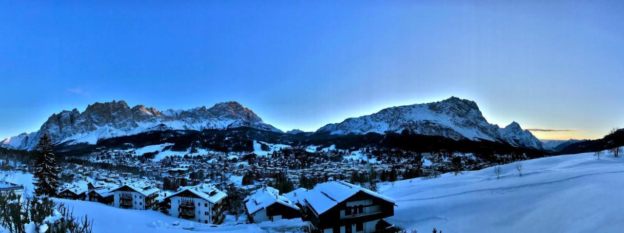 Hotel Fiames Cortina dʼAmpezzo Exteriér fotografie